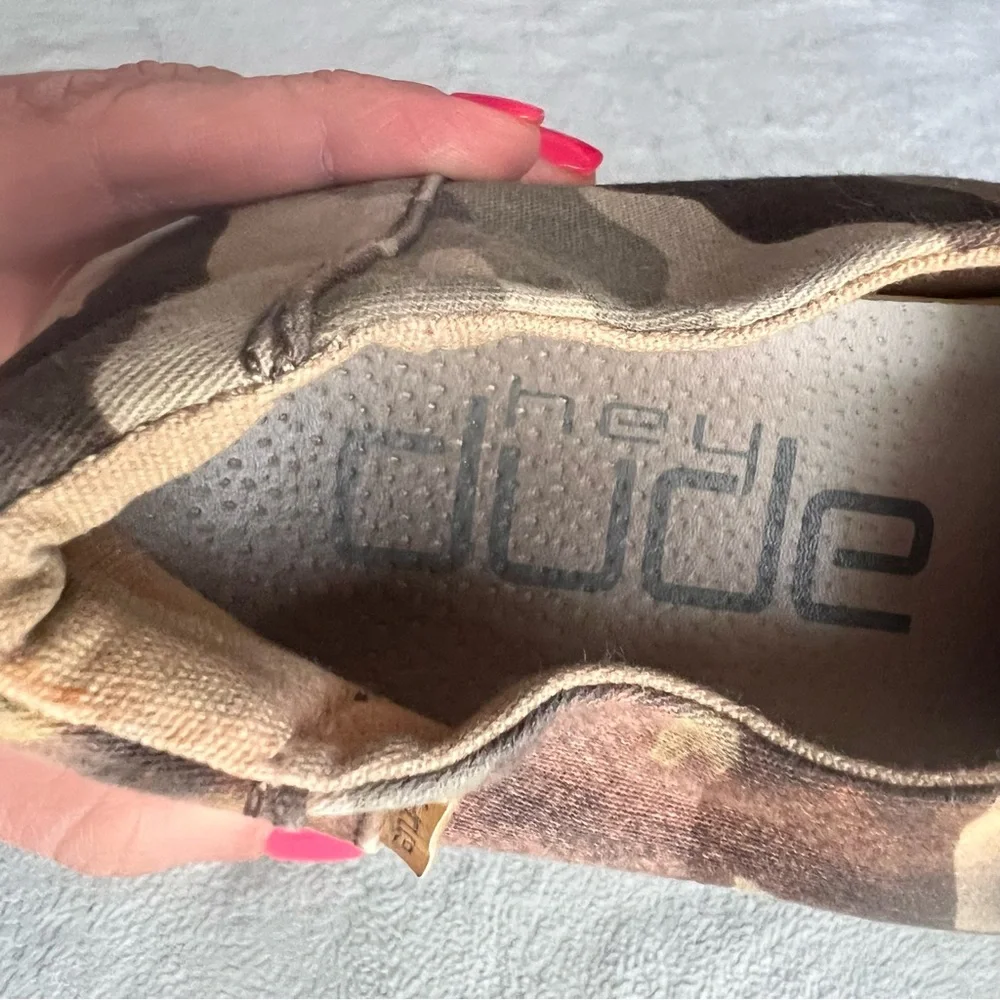 Hey Dude Wendy Camo Camouflage Print Slip-On Sneaker Canvas Shoe Sz 7 - Picture 10 of 15